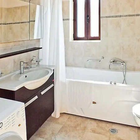 Niso Villa *